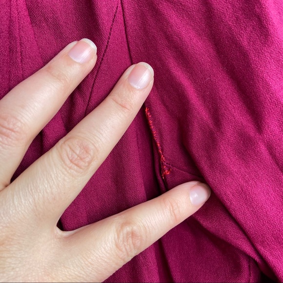 Torrid women’s cranberry blazer Sz 2 / 2X - Picture 3 of 7